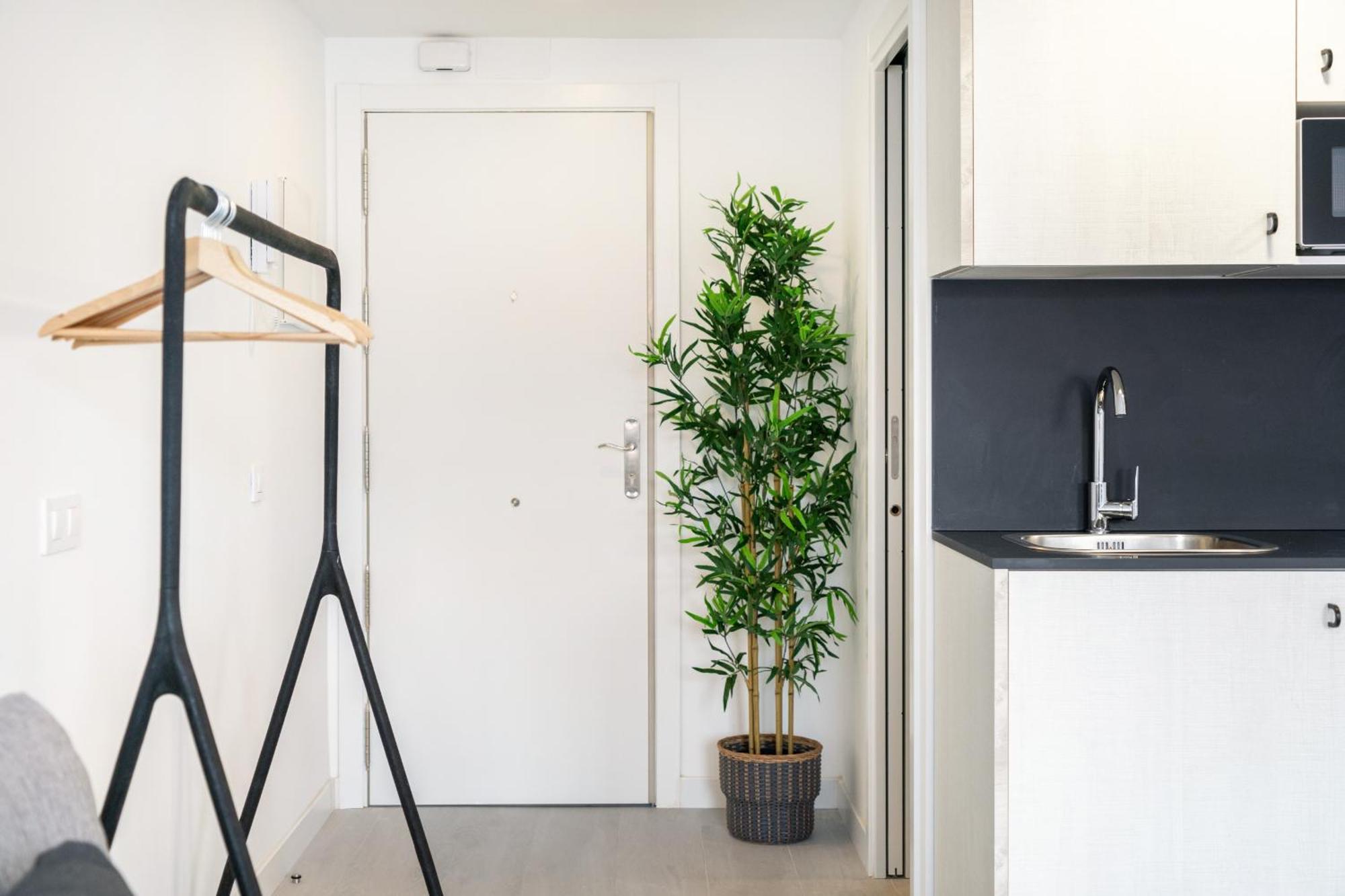 Madrid Riverside Studios Con Parking Incluido Alquiler Temporal Exterior photo