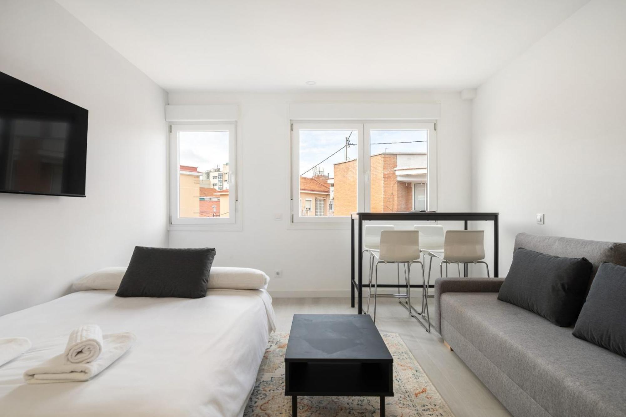 Madrid Riverside Studios Con Parking Incluido Alquiler Temporal Exterior photo
